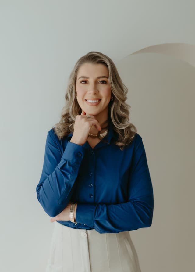 Clínica de Dra. Aline Mantovani — especialista em facetas de porcelana e lentes de contato dental em Taubaté, SP