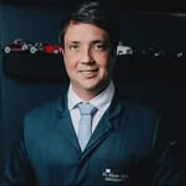 Dr. Alisson Dantas — especialista em lente de contato dental