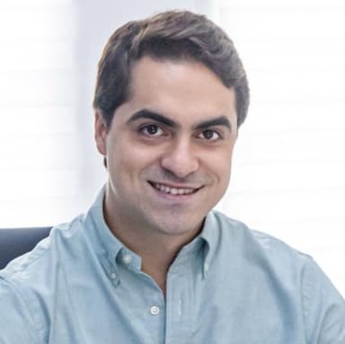 Dr. Diogo Damasceno — especialista em lente de contato dental