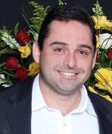 Dr. Edson Baldochi Junior — especialista em lente de contato dental