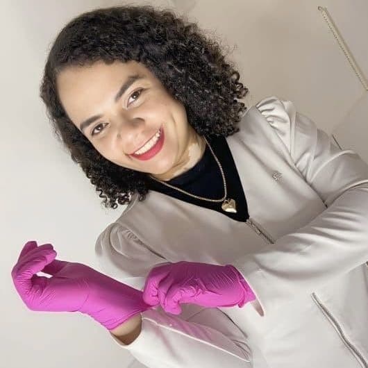 Dr(a). Dra. Gesiane Venâncio - Especialista em Lentes de Contato Dental em Rio Branco