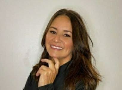 Dr(a). Dra. Gislene Isabel de Mendonça - Especialista em Lentes de Contato Dental em Guarujá