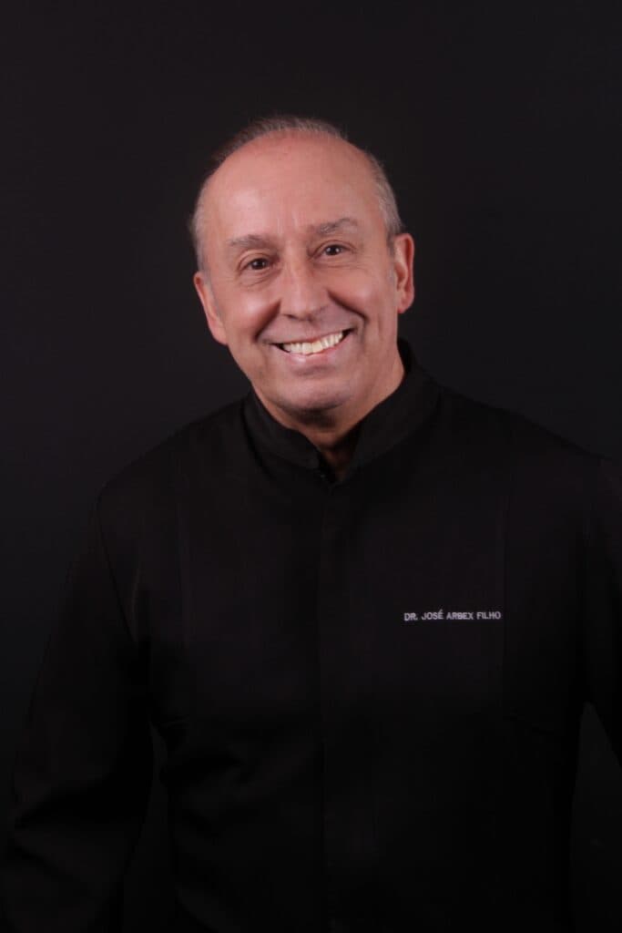 Dr(a). Dr. José Arbex Filho - Especialista em Lentes de Contato Dental em Belo Horizonte