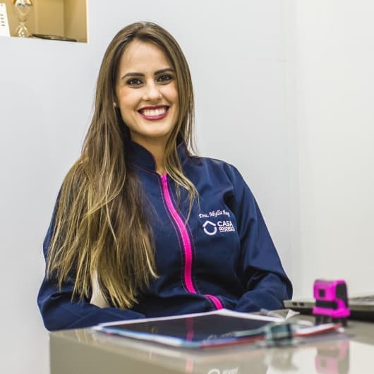 Clínica de Dra. Mylla Haag — especialista em facetas de porcelana e lentes de contato dental em Vila Velha, ES