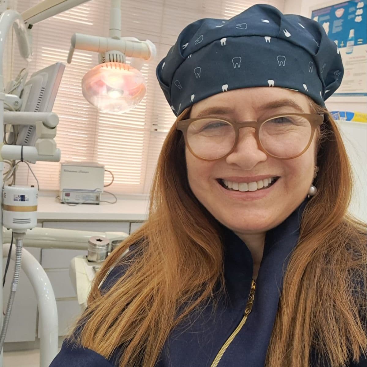 Dr(a). Dra. Roseli Maria Lopes - Especialista em Lentes de Contato Dental em Rio de Janeiro
