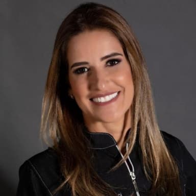 Dra. Tatiana Guilhermino — especialista em lente de contato dental