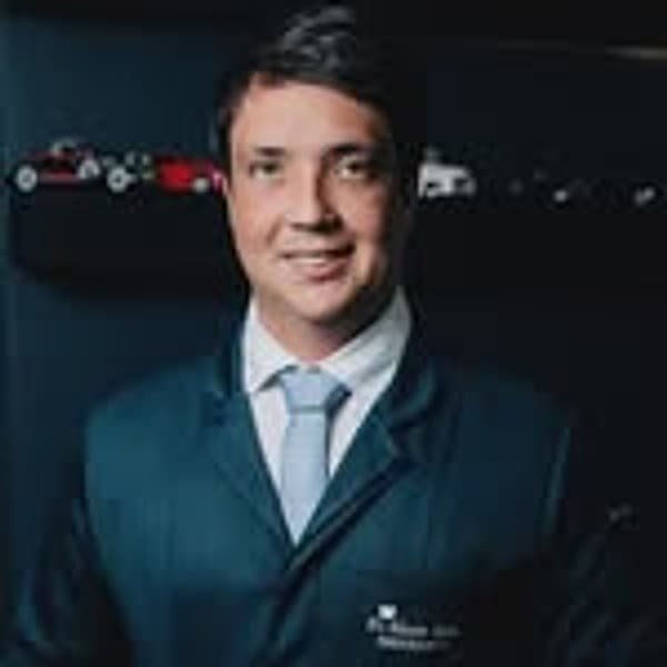 Dr(a). Dr. Alisson Dantas - Especialista em Lentes de Contato Dental em Boa Vista