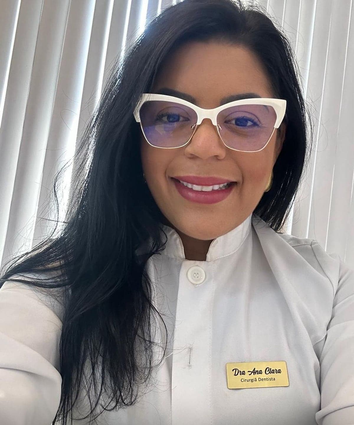 Dr(a). Dra. Ana Clara Almeida - Especialista em Lentes de Contato Dental em Niterói