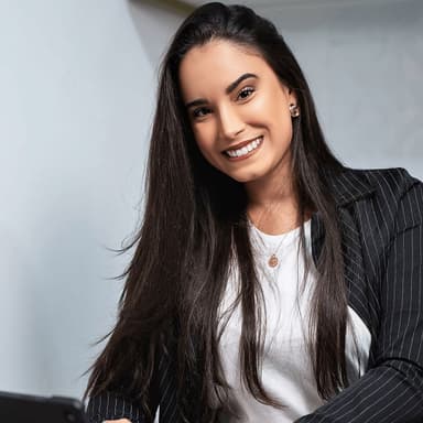 Dra. Giovanna Rocha de Barros — especialista em lente de contato dental