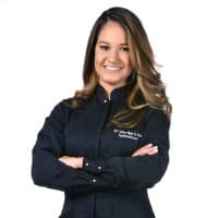 Dra. Juliana Nunes — especialista em lente de contato dental