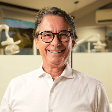 Dr(a). Dr. Luiz Rotta - Especialista em Lentes de Contato Dental em Presidente Prudente