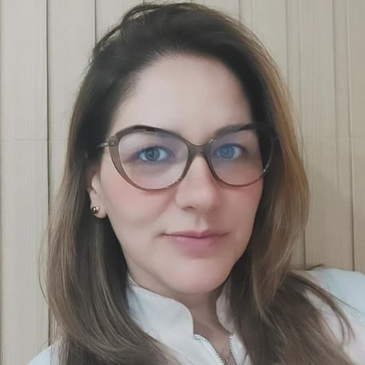 Clínica de Dra. Natália Mósca — especialista em facetas de porcelana e lentes de contato dental em São Paulo, SP