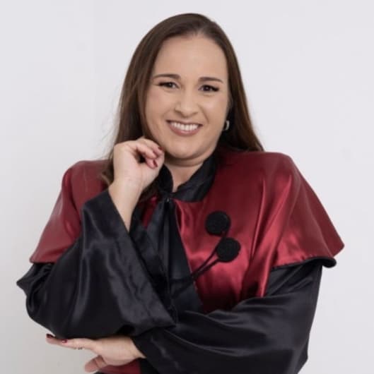 Clínica de Dra. Rosemilia Milet — especialista em facetas de porcelana e lentes de contato dental em Aracaju, SE