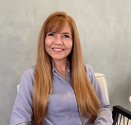 Dr(a). Dra. Roseane Luzia Rodrigues - Especialista em Lentes de Contato Dental em Maceió